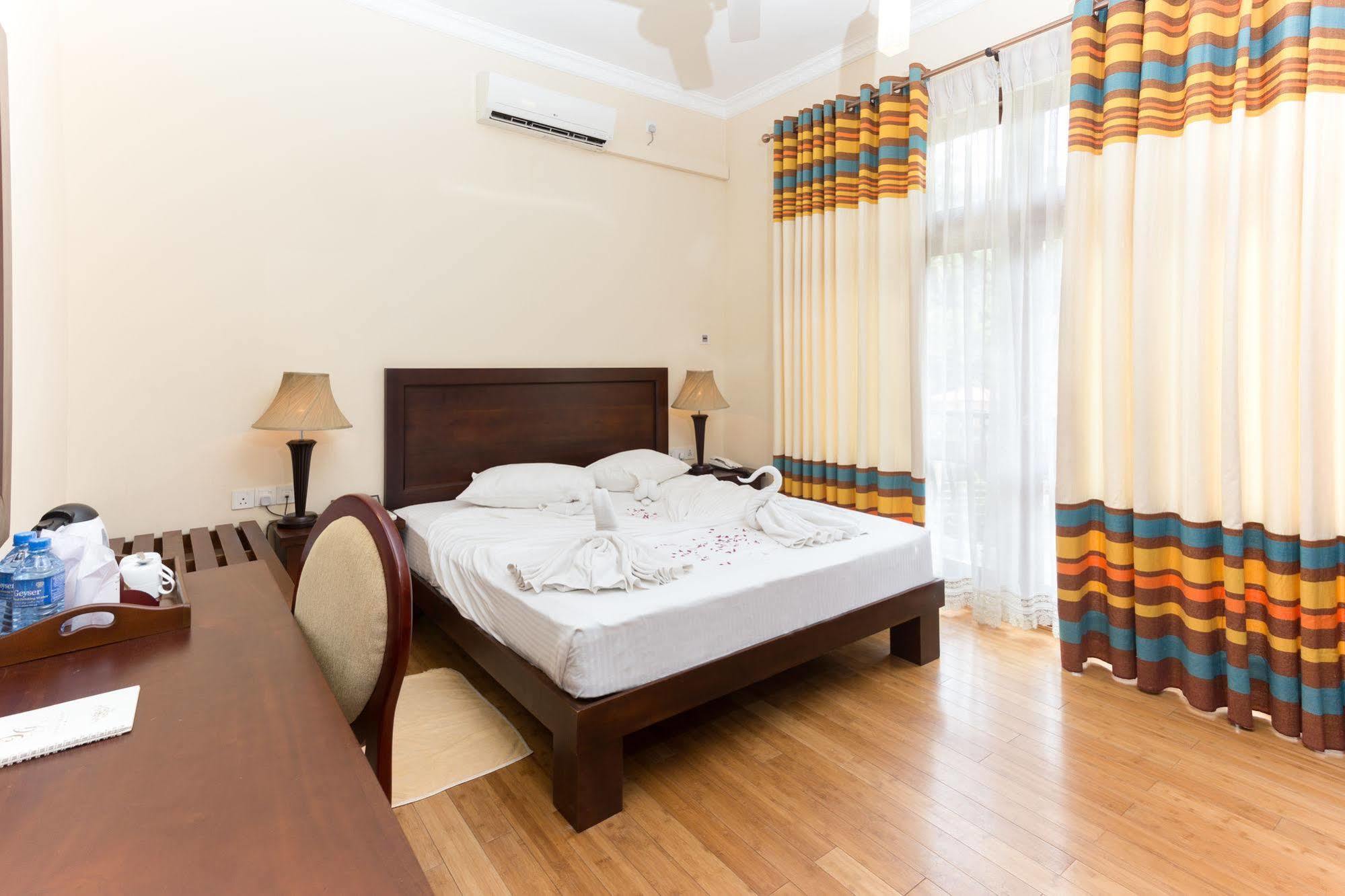 Serene Grand Villa Kandy Exterior photo